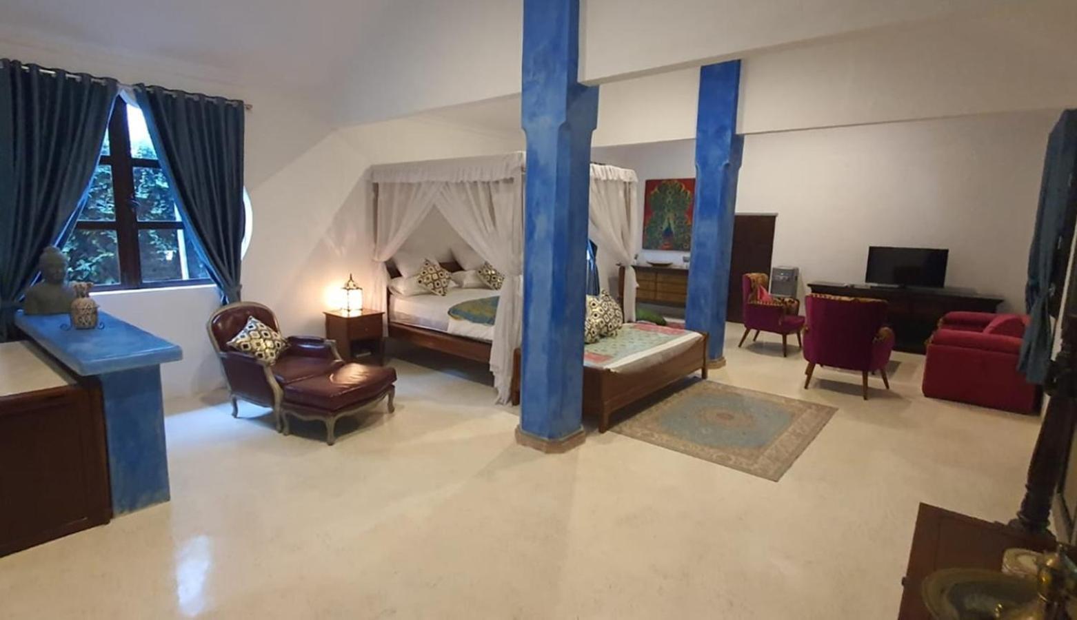 Blue Garden Boutique Hotel Jepara Bagian luar foto