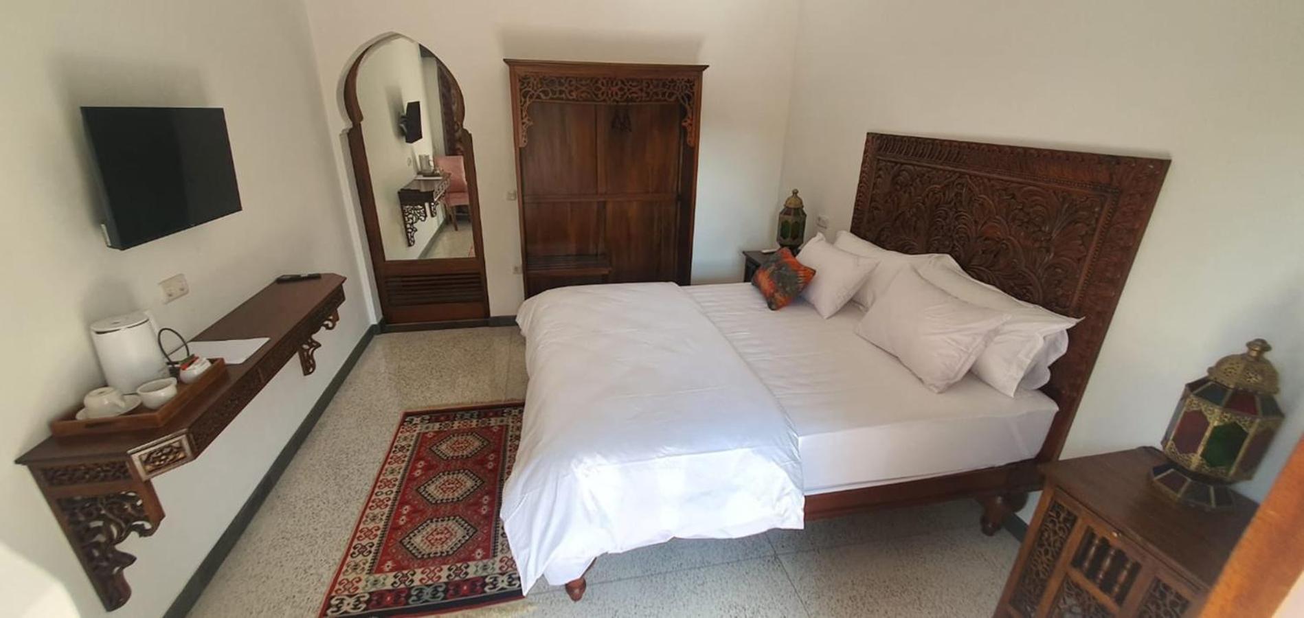 Blue Garden Boutique Hotel Jepara Bagian luar foto