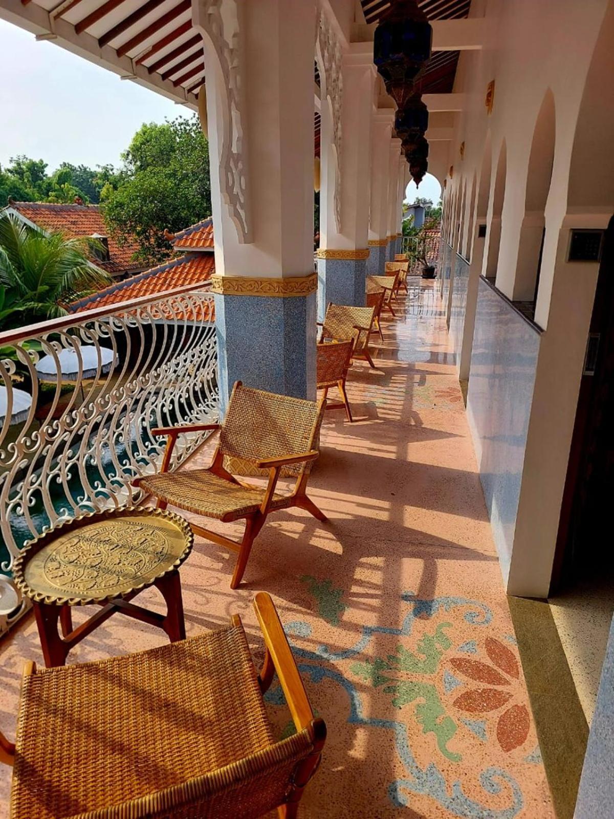 Blue Garden Boutique Hotel Jepara Bagian luar foto