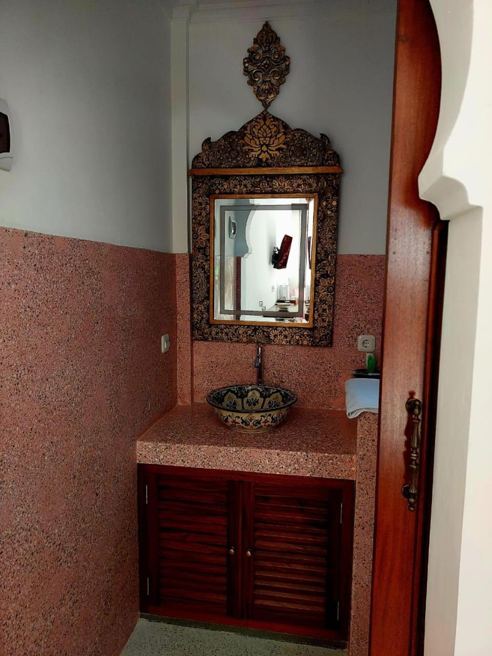 Blue Garden Boutique Hotel Jepara Bagian luar foto
